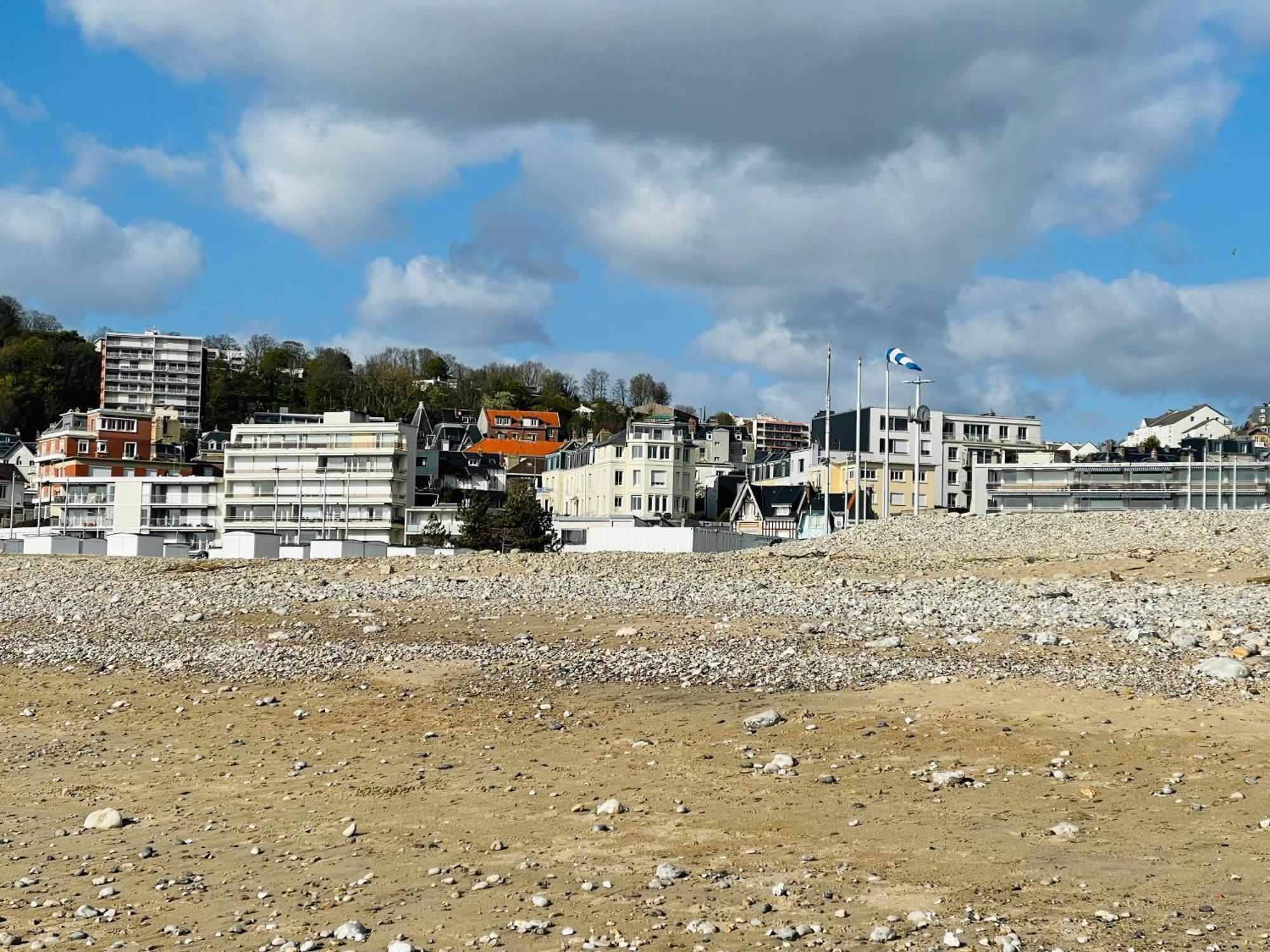 L'Echappee Mer لو هافر المظهر الخارجي الصورة